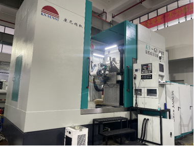 康尼精機(jī)KN-GV1600型數(shù)控成形砂輪磨齒機(jī)研發(fā)成功